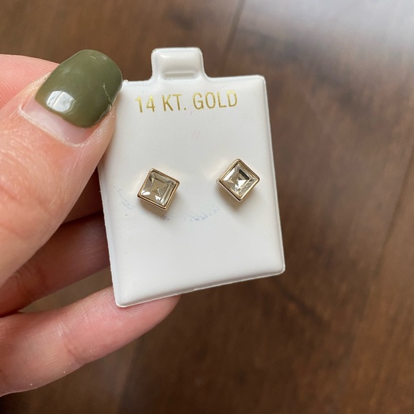 Square Stud Earrings - Picture 2 of 3